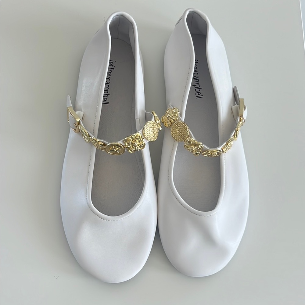 NWOT Jeffrey Campbell Bequest Flat Mary Jane White Size 8